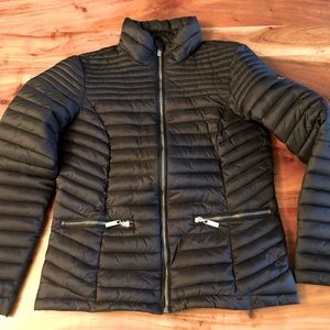 Ladies fitted jacket. Size small. Perfect for spring/fall. Never worn!